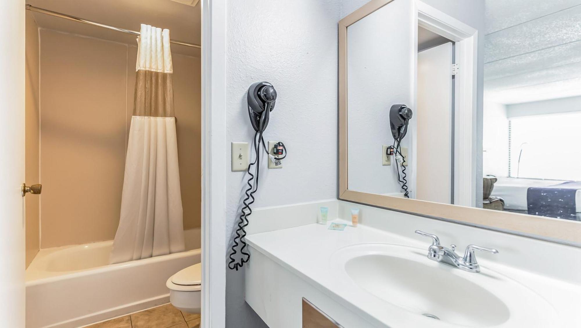 Home 1 Suites Extended Stay - Kissimmee Eksteriør bilde